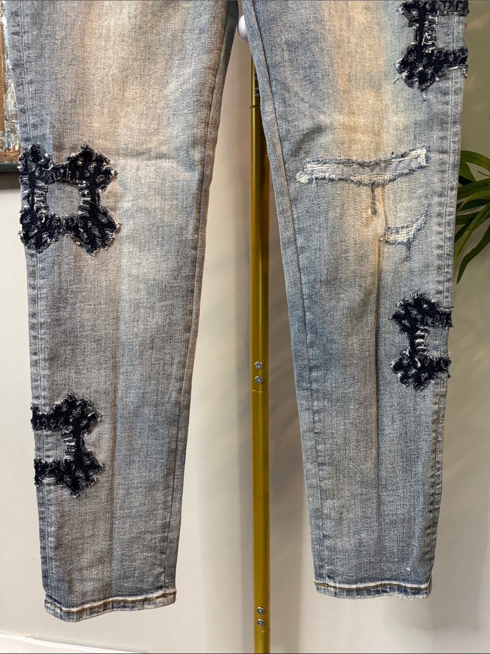 AMIRI Women's Light Blue Distressed Skinny Jeans with Embellished Patches EUC 34 - Picture 5 of 15